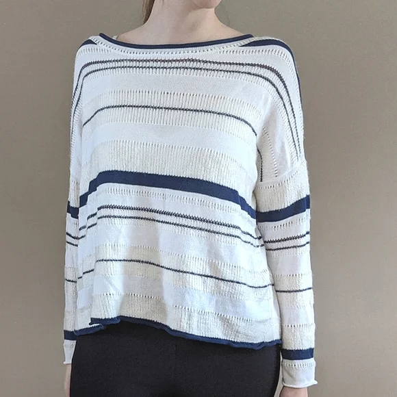 Lou & Grey Striped Sweater Size M, Navy Cream - Picture 7 of 9